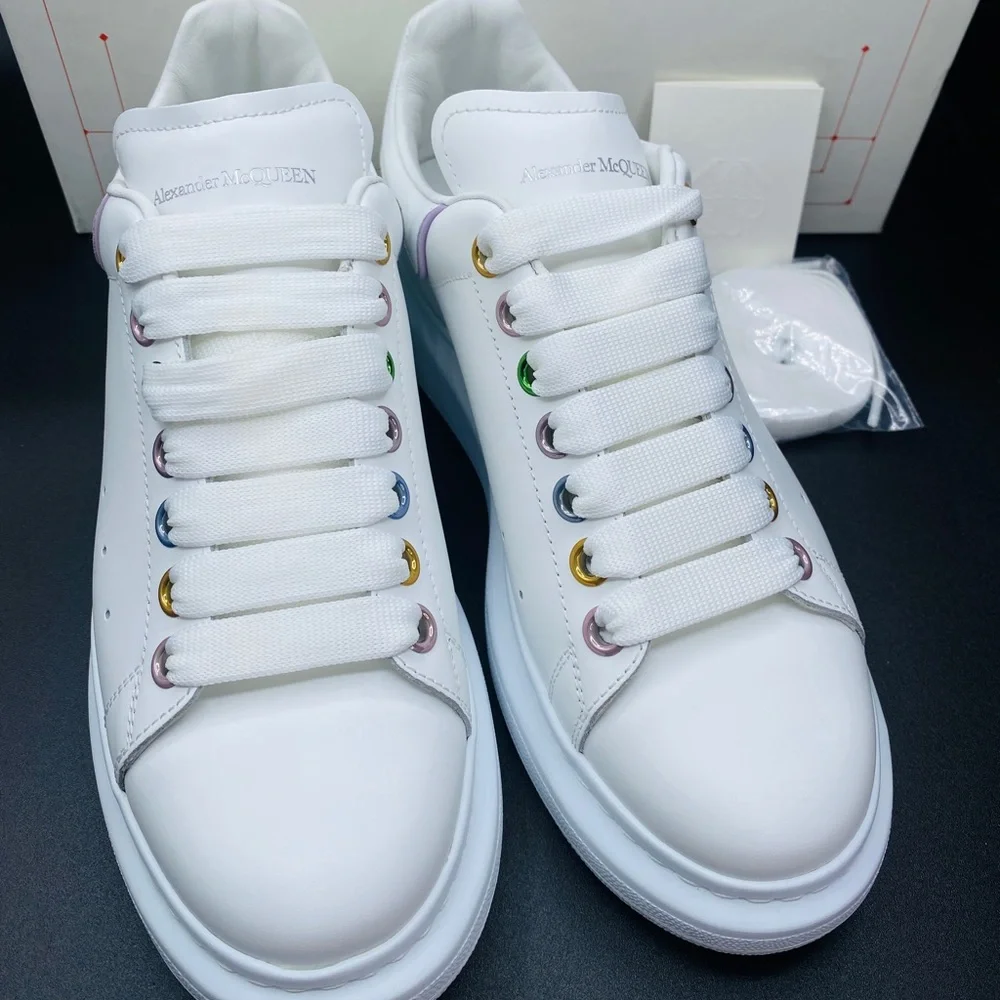 Alexander McQueen Women’s Oversized Leather Sneakers Size 9.5 NWB AUTHENTIC - Picture 3 of 10